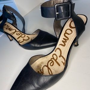 Sam Edelman Pointed Kitten Heel